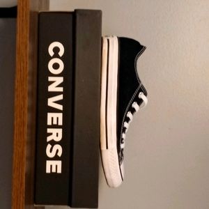 black converse